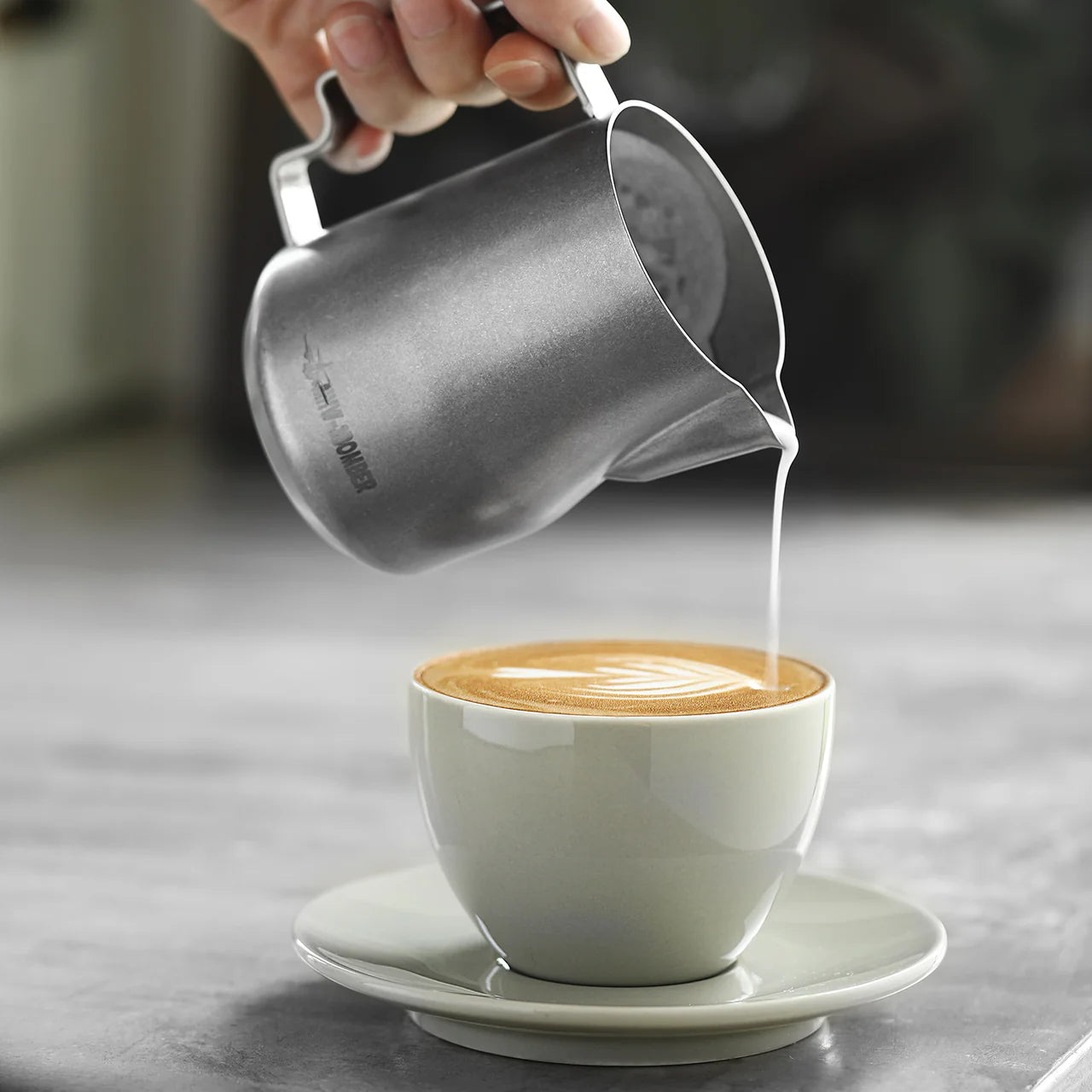 Turbo milk pitcher