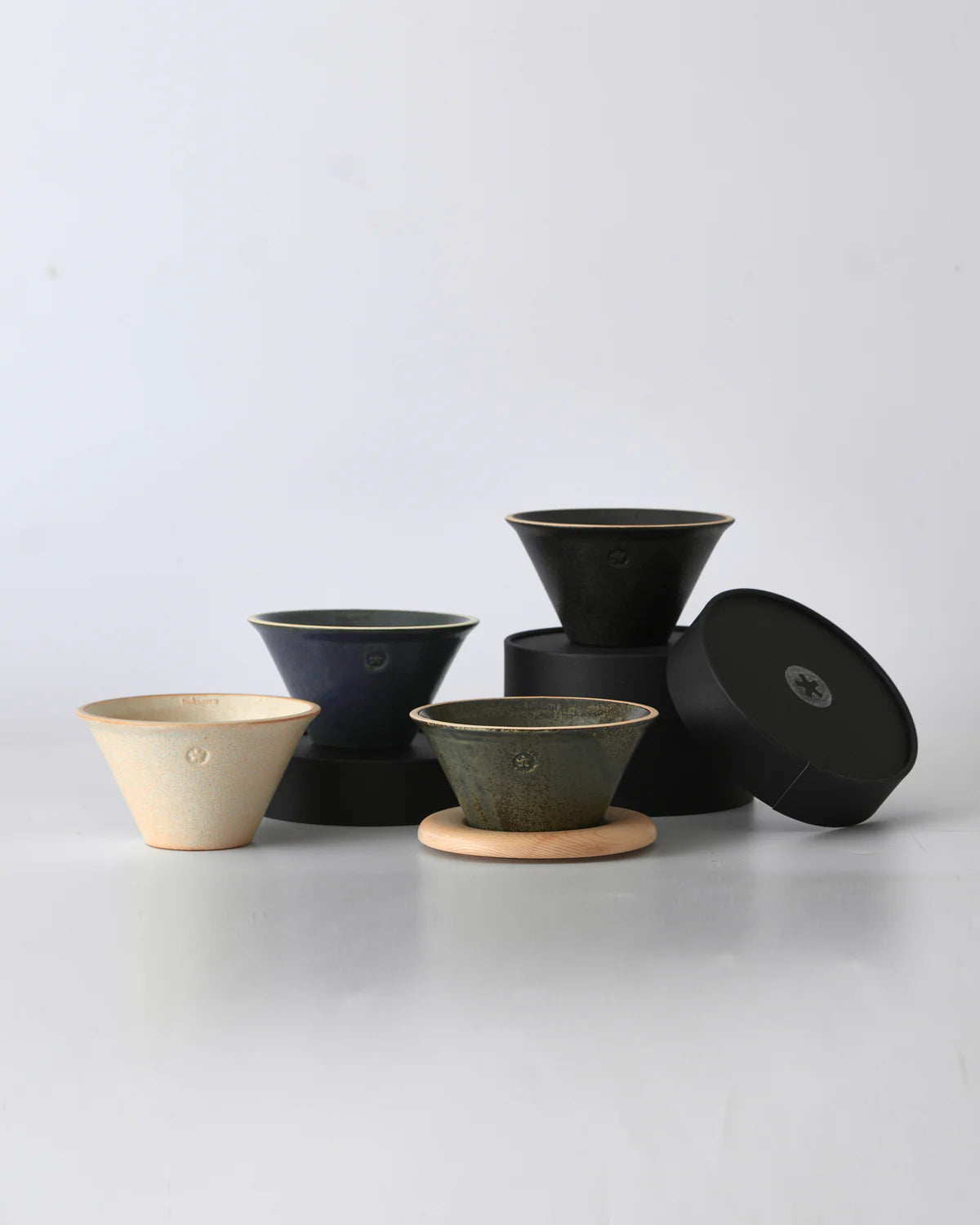 Tukumo Dripper "Seto-yaki" by little flower coffee