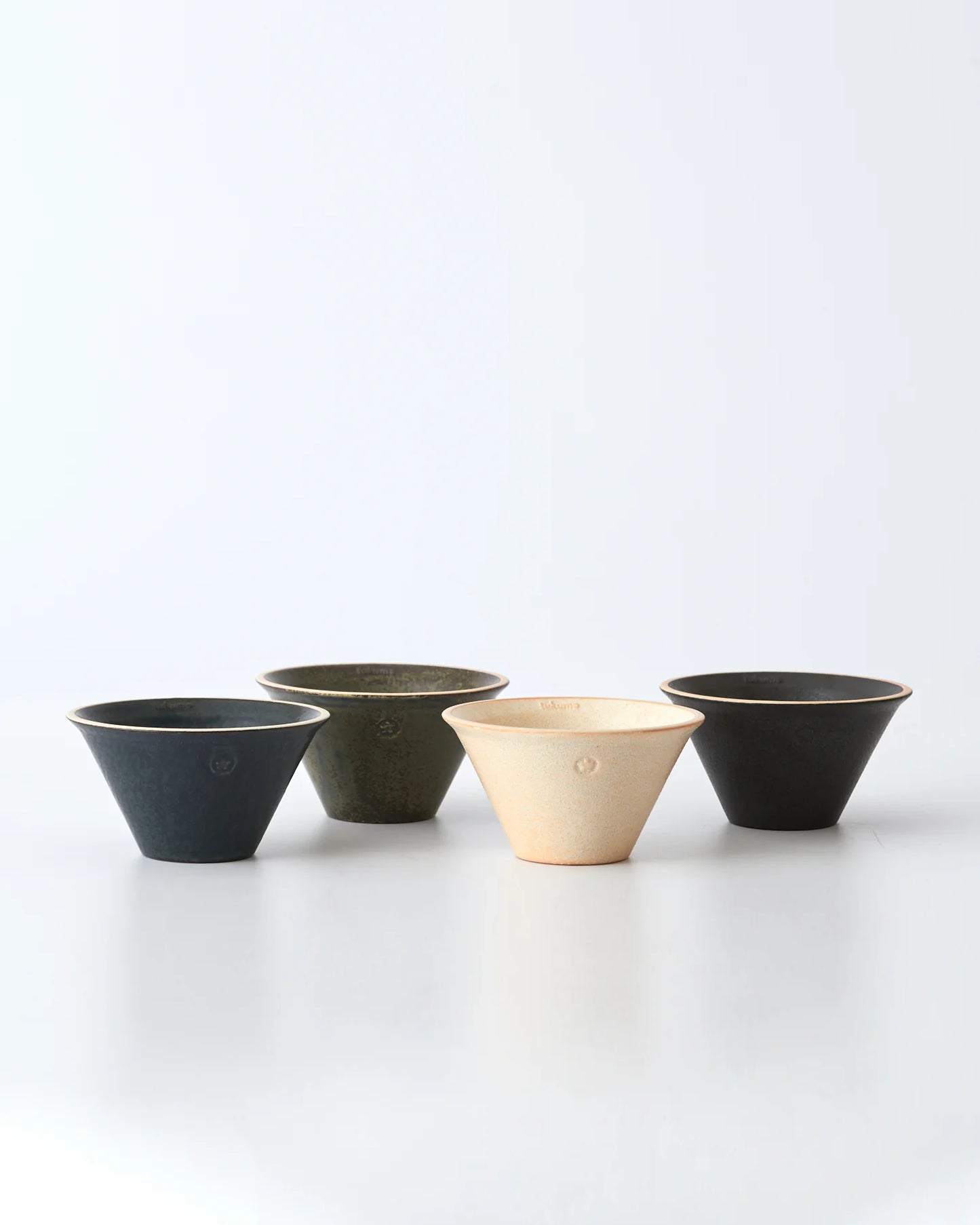 Tukumo Dripper "Seto-yaki" by little flower coffee