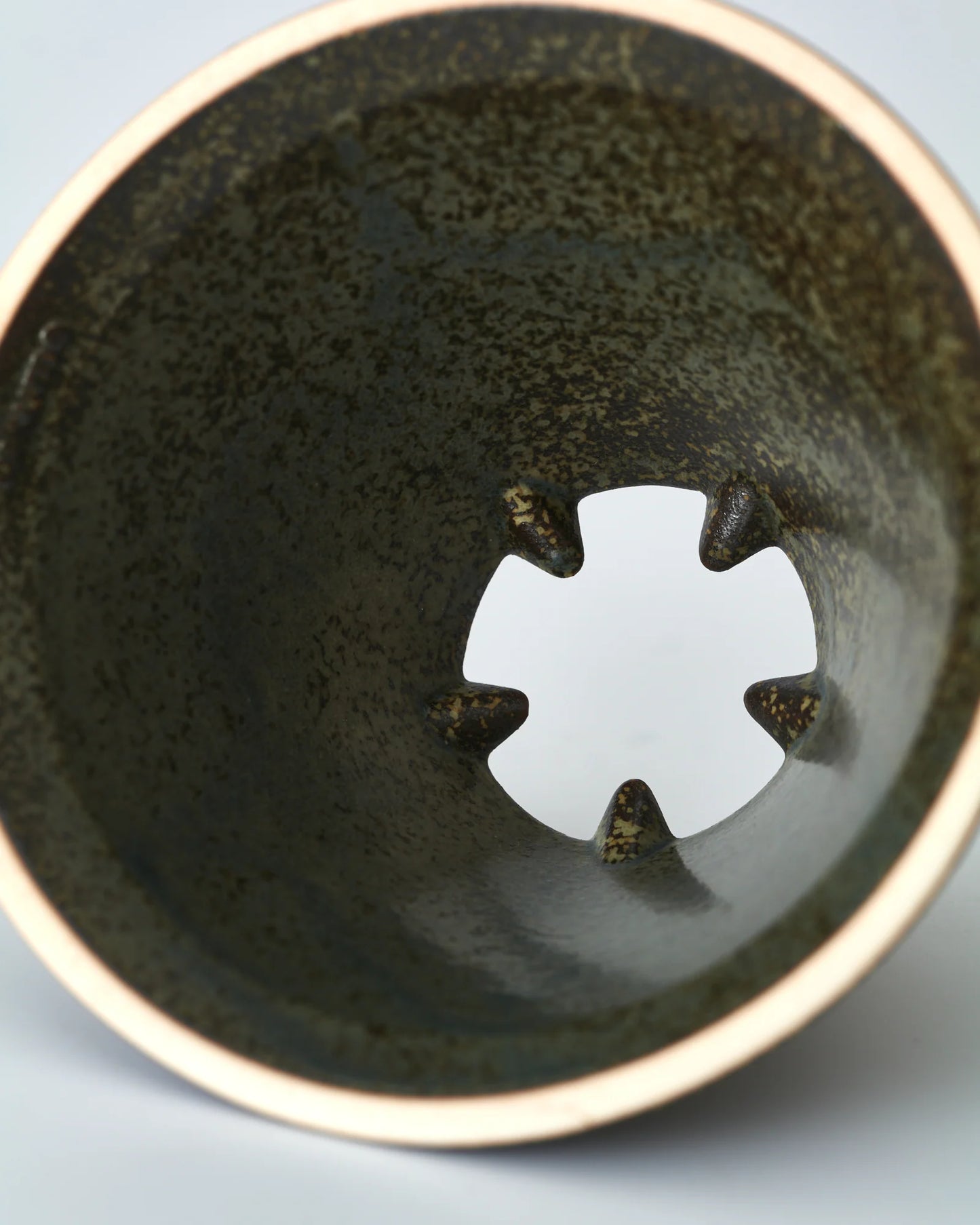Tukumo Dripper "Seto-yaki" by little flower coffee